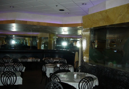 Fantastic Location with Full-Liquor License & Bar